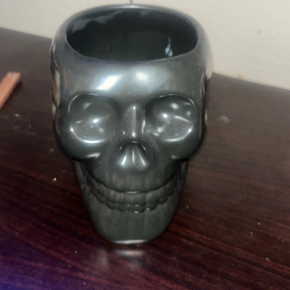 Ceramic Open Black Skull Head